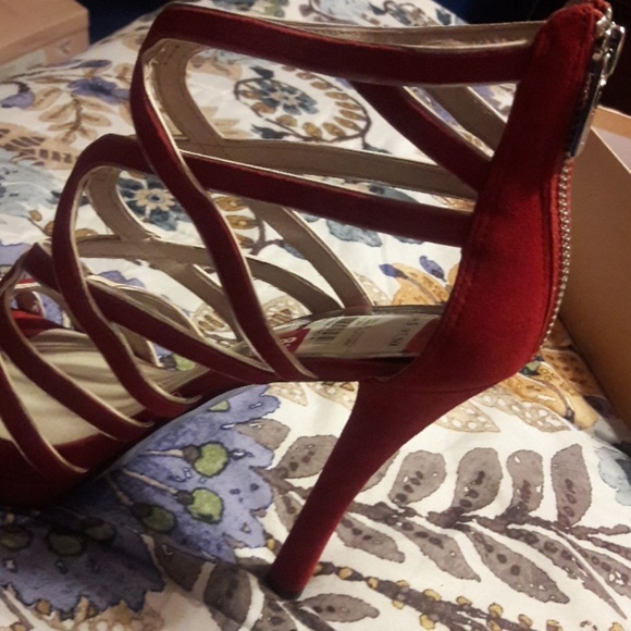 Michael by Michael K Tatianna Platform - Picture 3 of 5